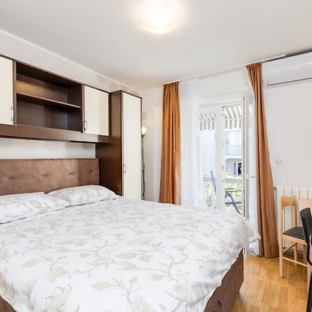 Apartment & Rooms Ivica 크르크 외부 사진